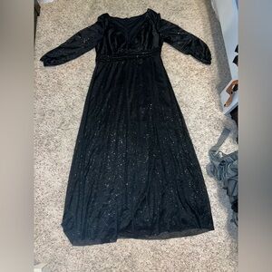 Women’s gorgeous floor length black glitter dress size xl long sleeve